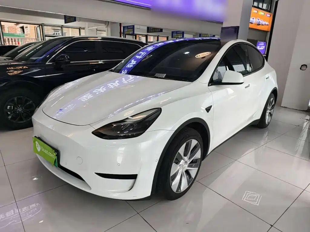 Tesla Model Y 2022