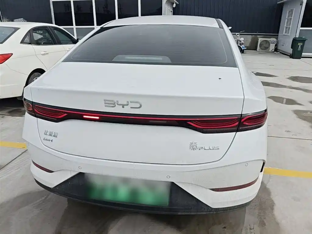 BYD Qin PLUS 2025 DM-i Smart Drive 55KM Leader фото 6