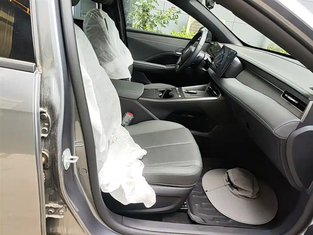 BYD Qin PLUS 2026 2026 DM-i Smart Edition 128KM Progressive
