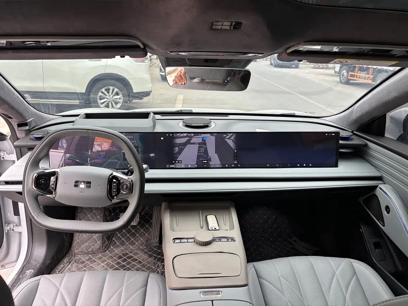 GEELY GALAXY GALAXY E8