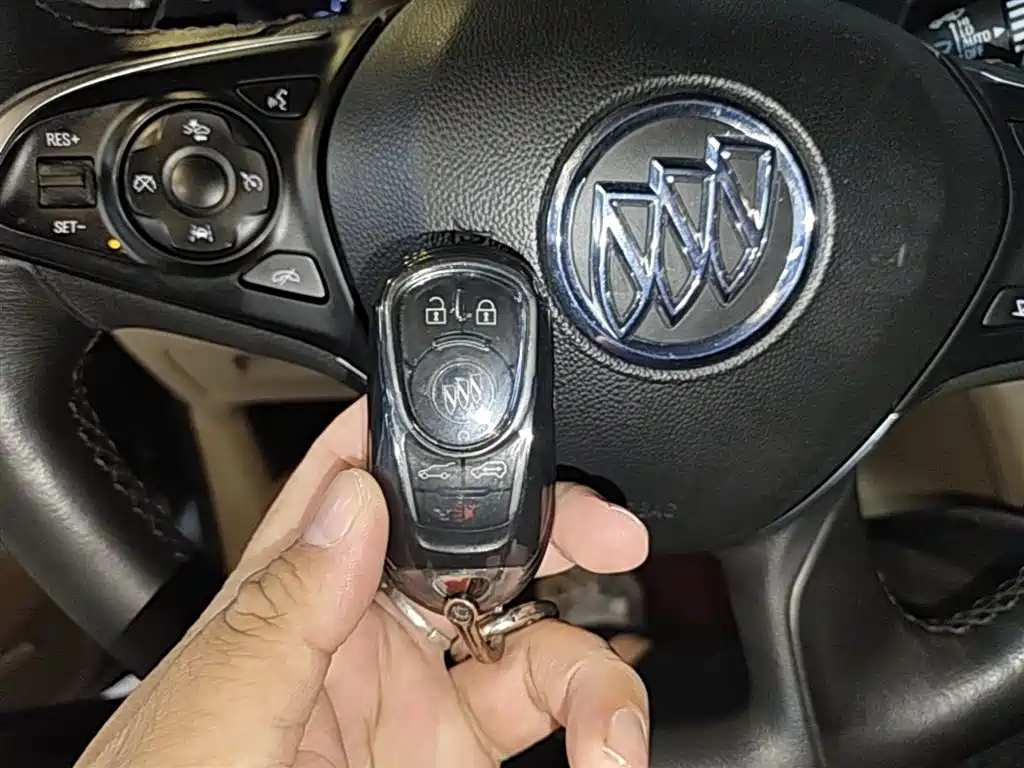 Buick GL8 2017 ES 28T Flagship China V фото 9