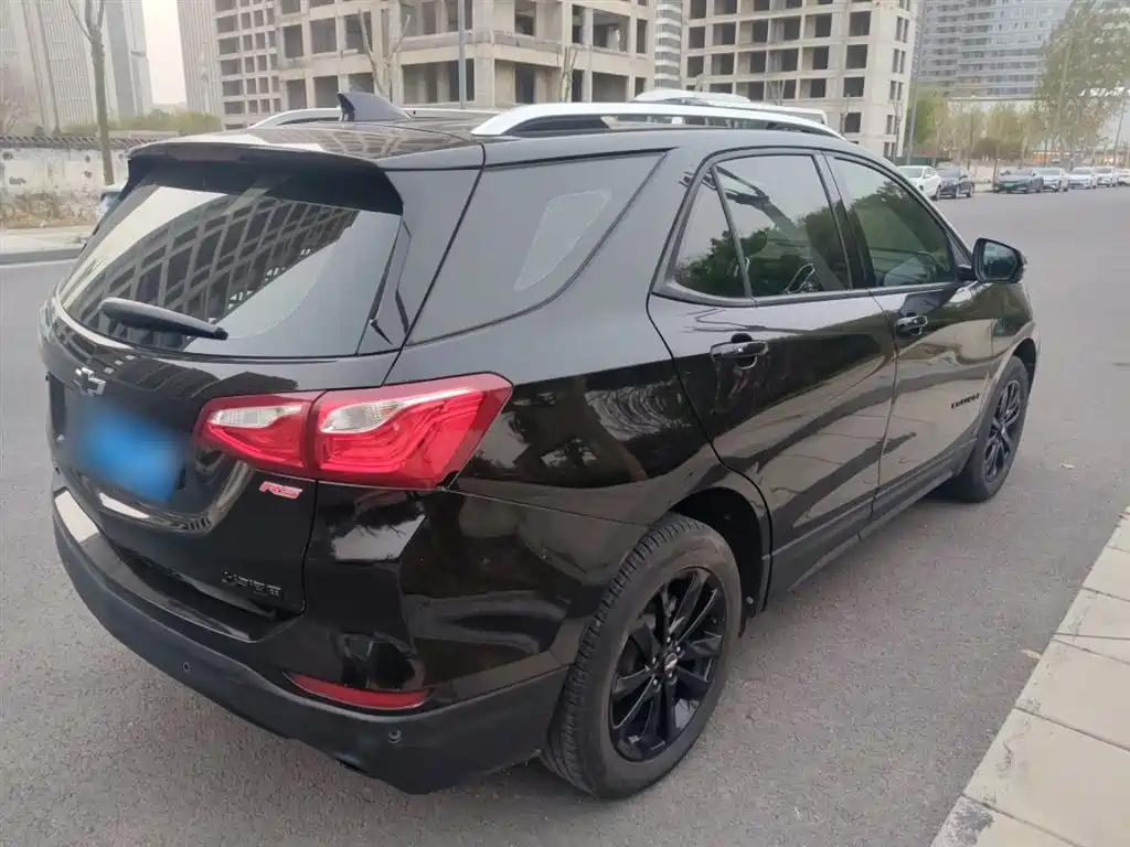 Chevrolet Equinox 2018 RS 550T Automatic 4WD Guardian Edition фото 5