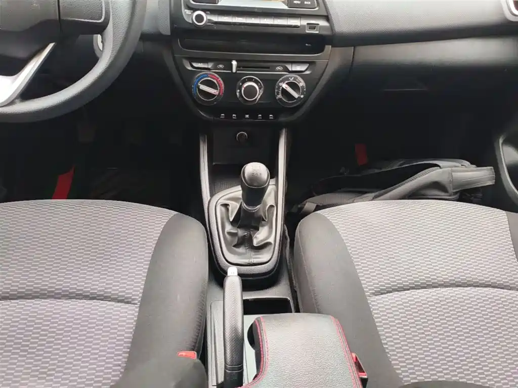 HYUNDAI RENA