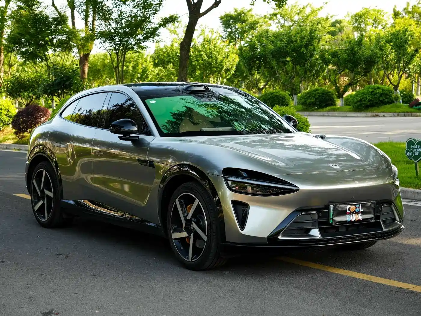 Xiaomi Auto Xiaomi YU7 2025 Extended Range AWD Pro фото 2