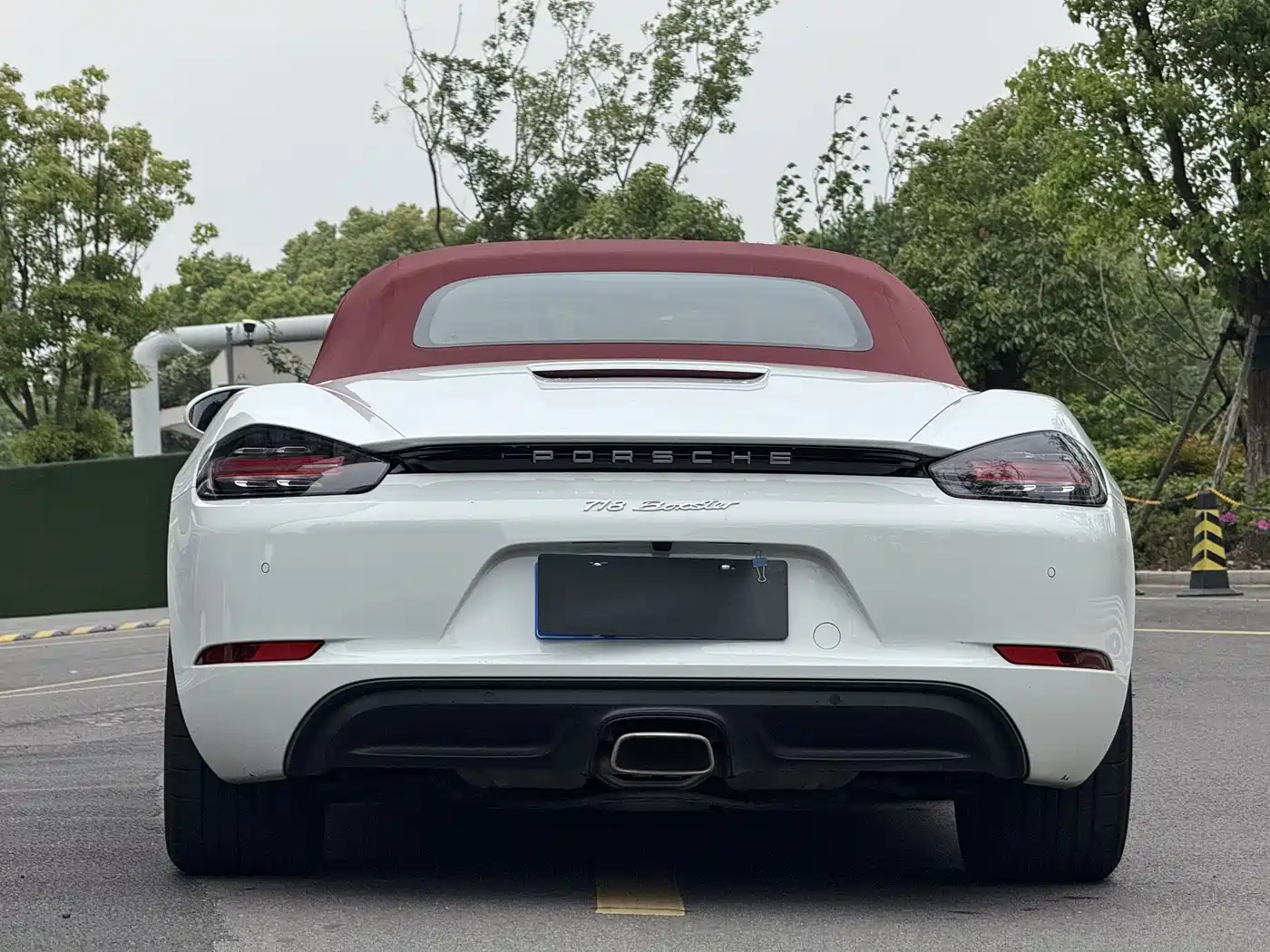 PORSCHE 718