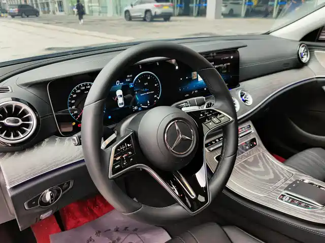 Mercedes-Benz CLS 2022 CLS 260 — фото 5