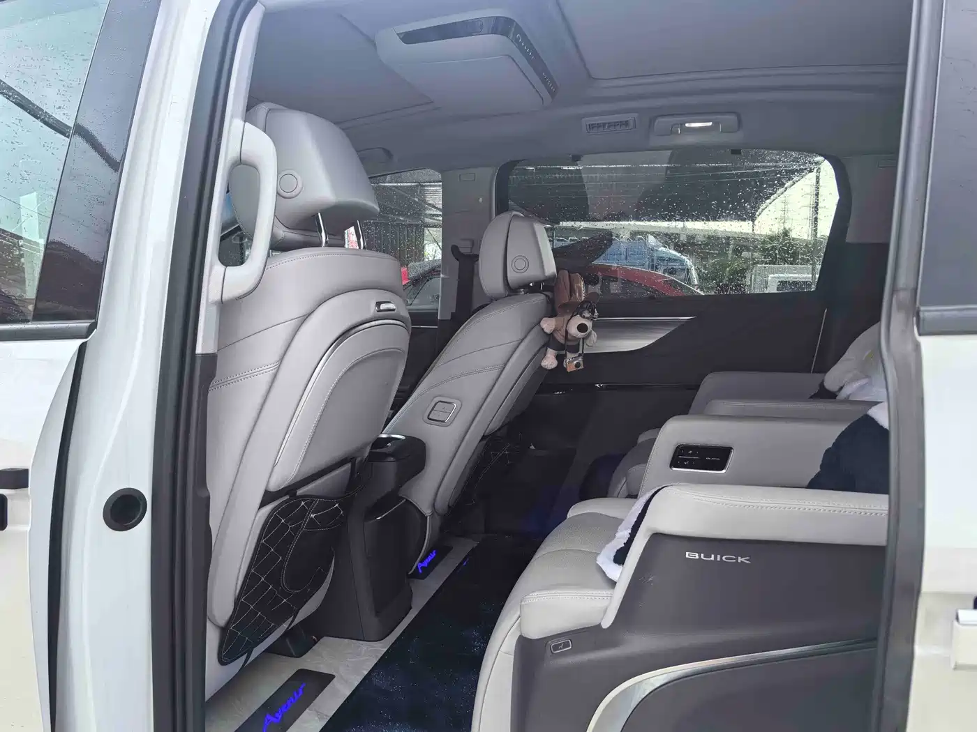 Фото 2 - Buick GL8