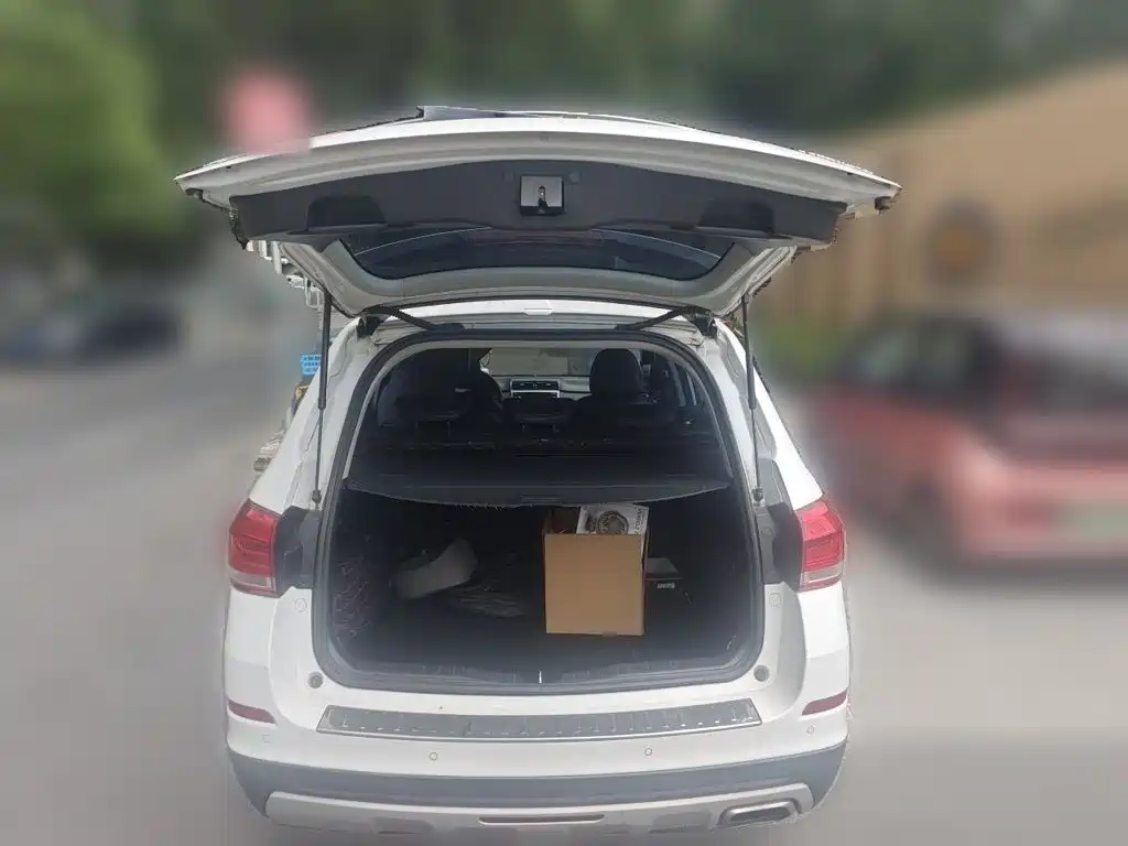 Photo 10 - Haval H6
