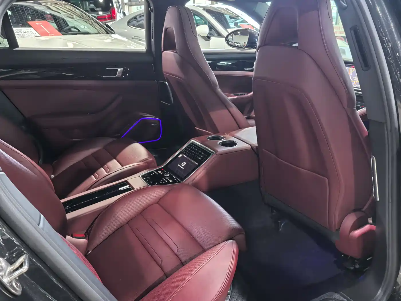 Porsche Panamera 2019 Panamera 4 Executive Long Wheelbase 2.9T фото 16