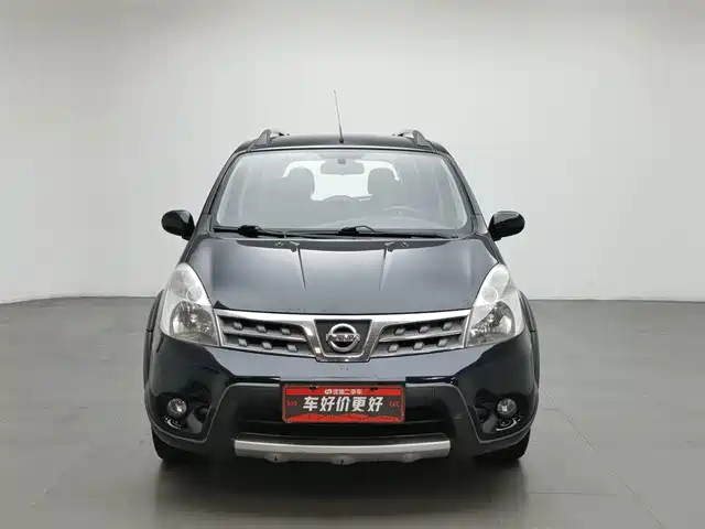 Nissan Livina 2010 Model Sharp Edition 1.6L Manual Standard Type — фото 3