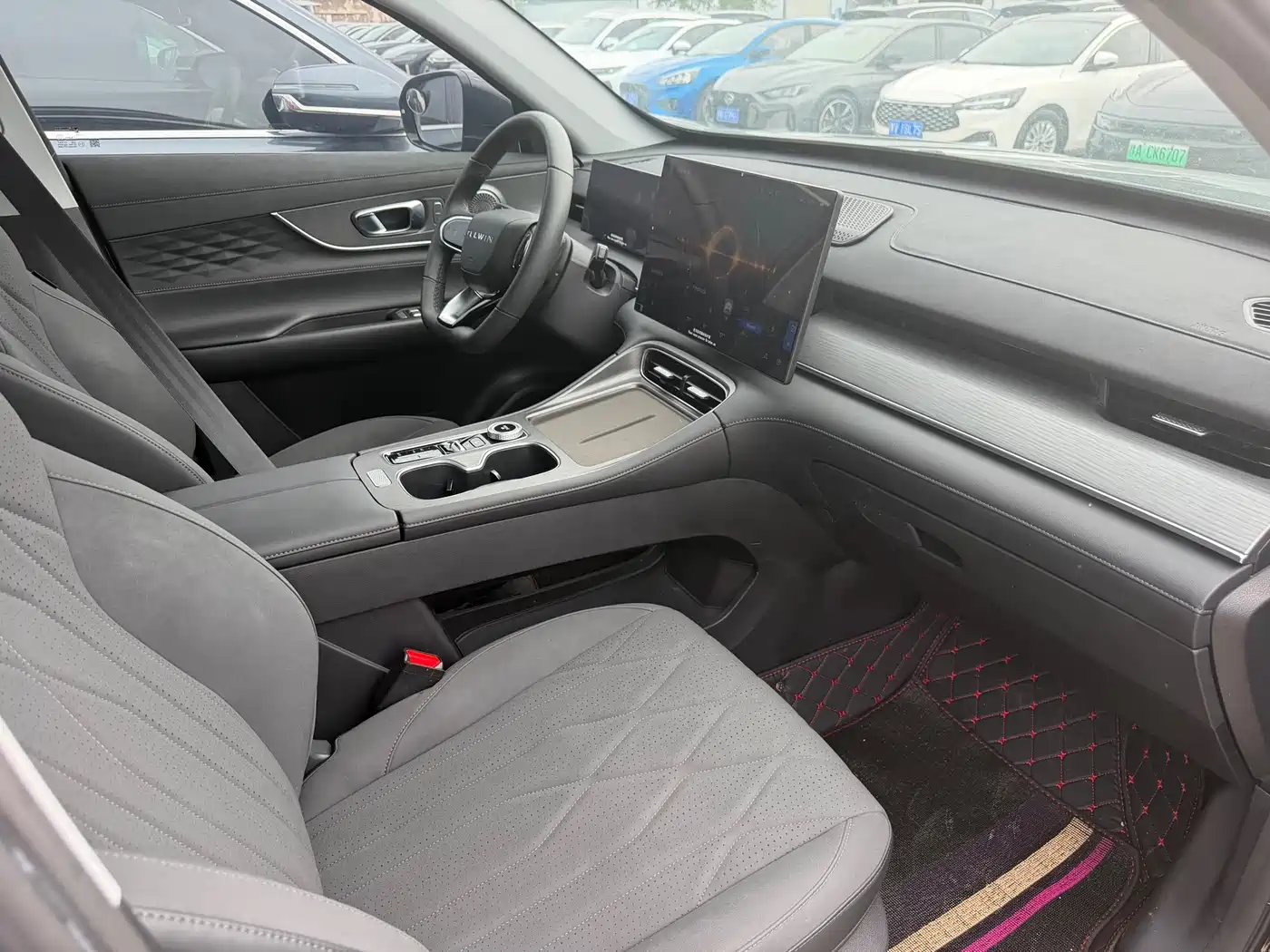 Chery Fengyun Fengyun T8 2025 Model 1.5T 130km Comfort 7-Seater фото 10