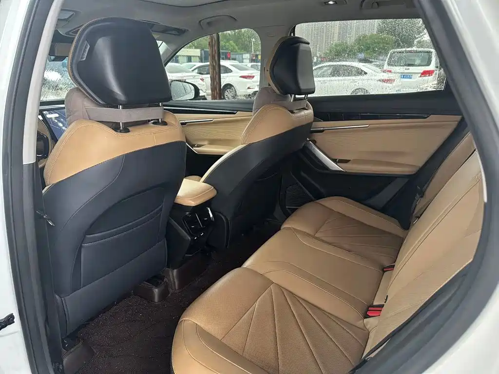 Geely Boyue L 2023 2023 1.5TD DCT Premium