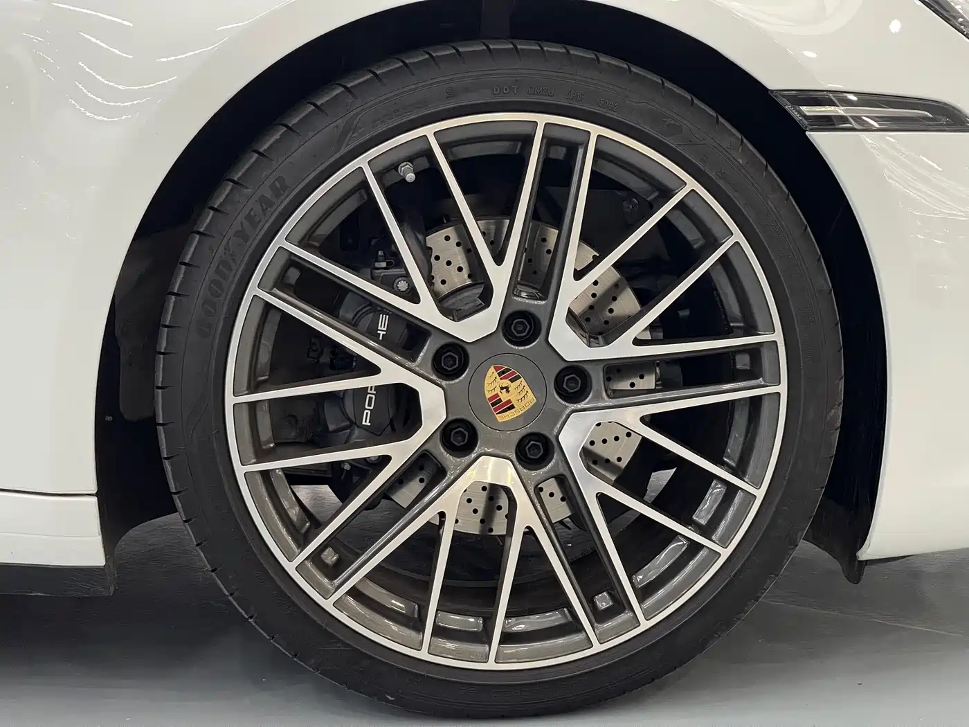 Porsche 911 2023 Carrera 3.0T фото 25