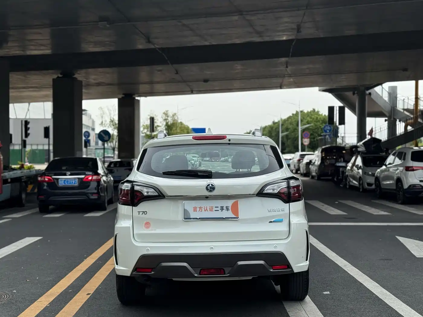 2018 Venucia T70