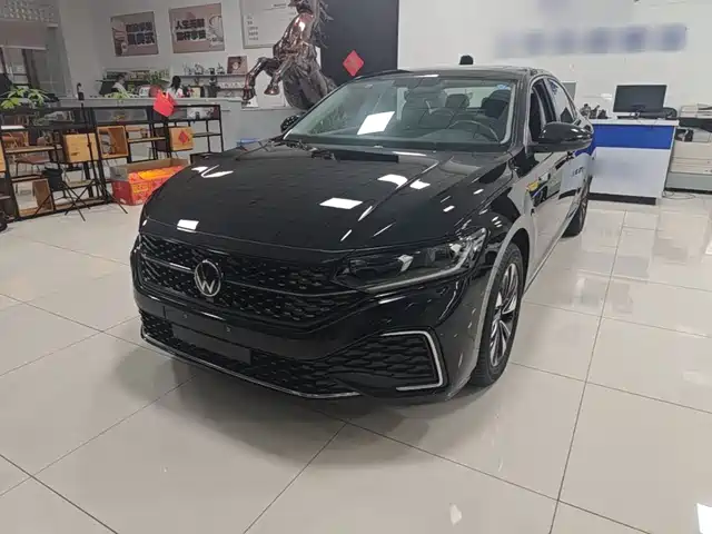 Volkswagen Passat 330TSI, Звёздный Элит