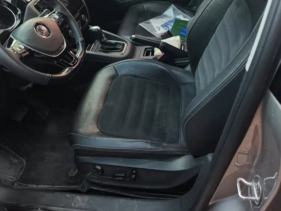 Фото 9 - Volkswagen Sagitar
