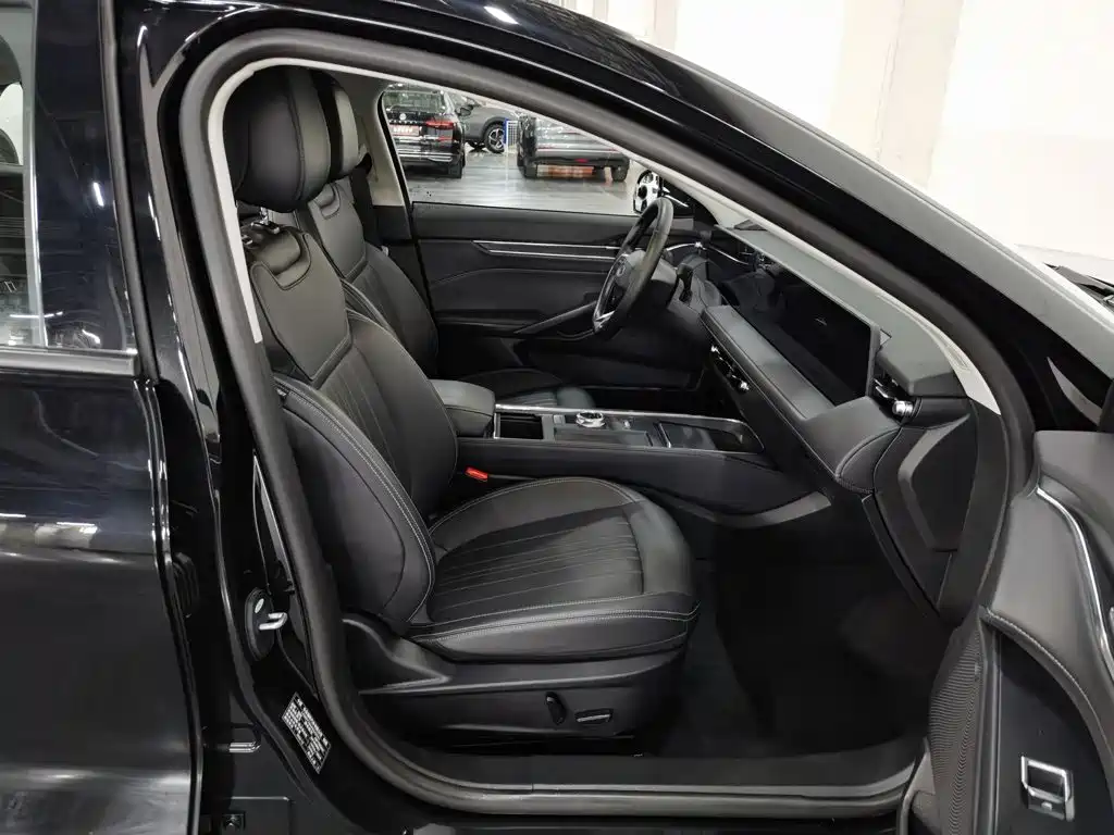 Ford Mondeo 2025 2025 2.0T EcoBoost Luxury