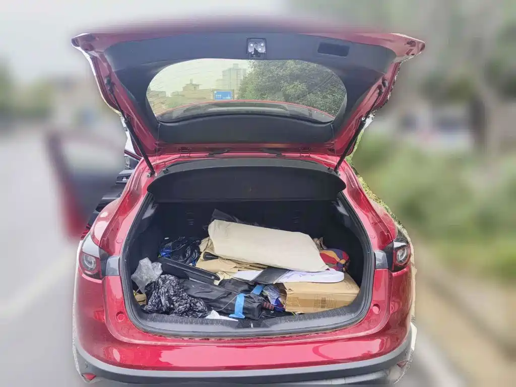 Photo 5 - Mazda CX-4