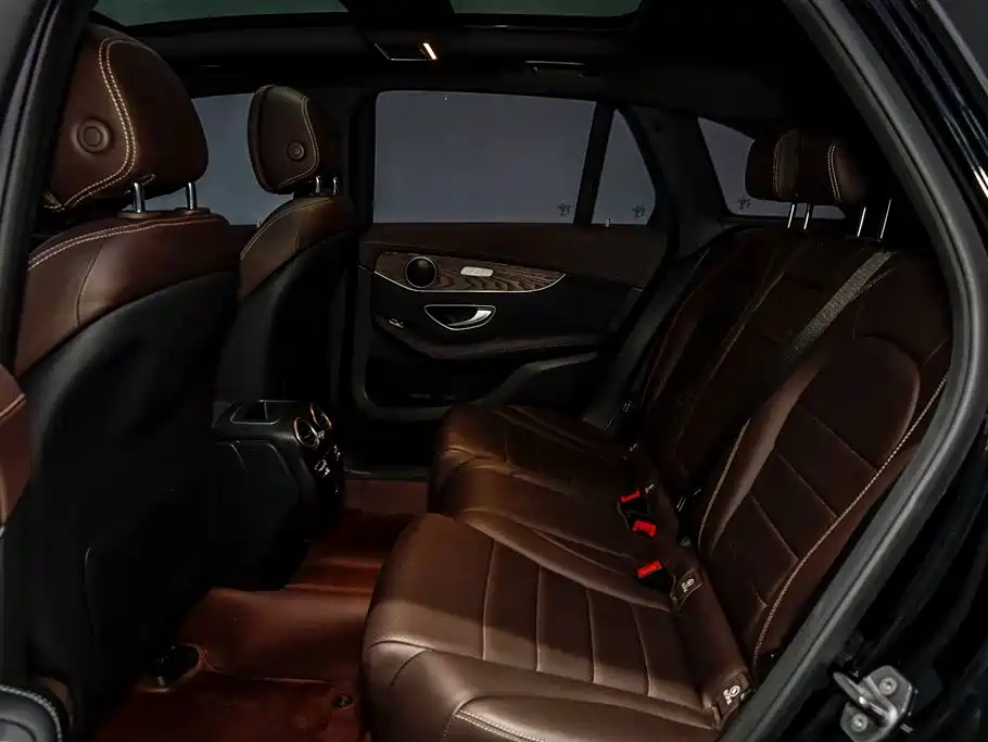Mercedes-Benz GLC 2022 Facelift GLC 300 L 4MATIC Dynamic Collector's Edition фото 9