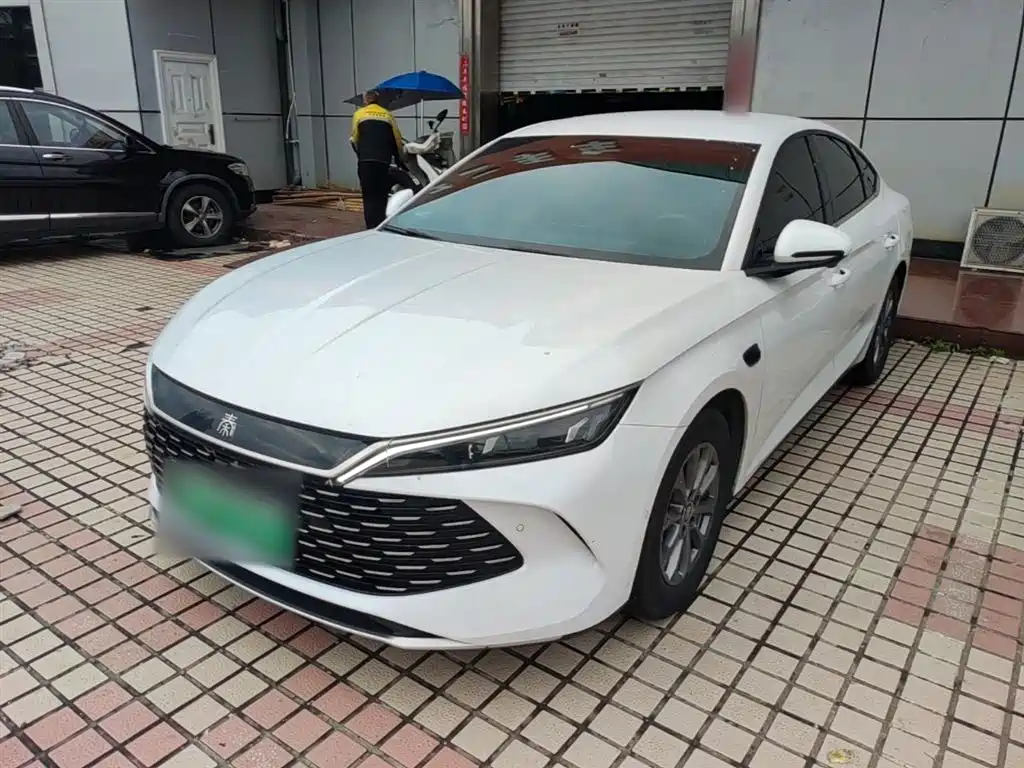 BYD Qin L 2025 DM-i Smart Drive Edition 80KM Leading
