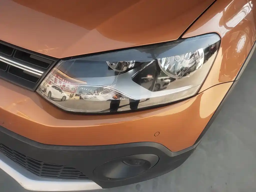 Фото 24 - Volkswagen Polo
