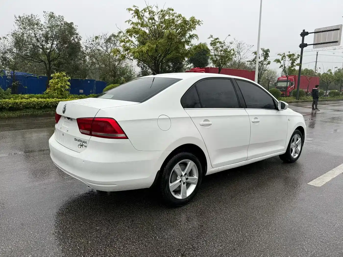 Volkswagen Santana 2015 1.6L Automatic Comfort Edition фото 4