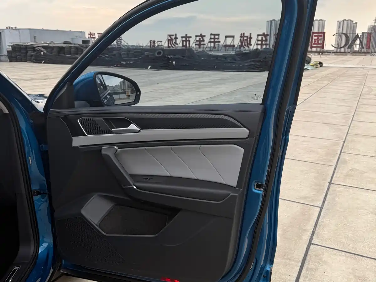 Volkswagen Tayron GTE Plug-in Hybrid 2023 280TSI Luxury Plus Advanced Edition фото 22