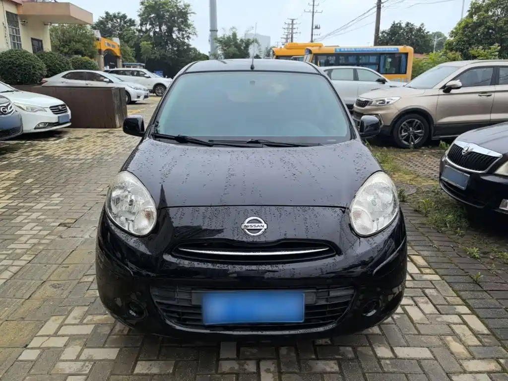 Nissan March 2016 2010 1.5L Automatic Easy Shine Edition