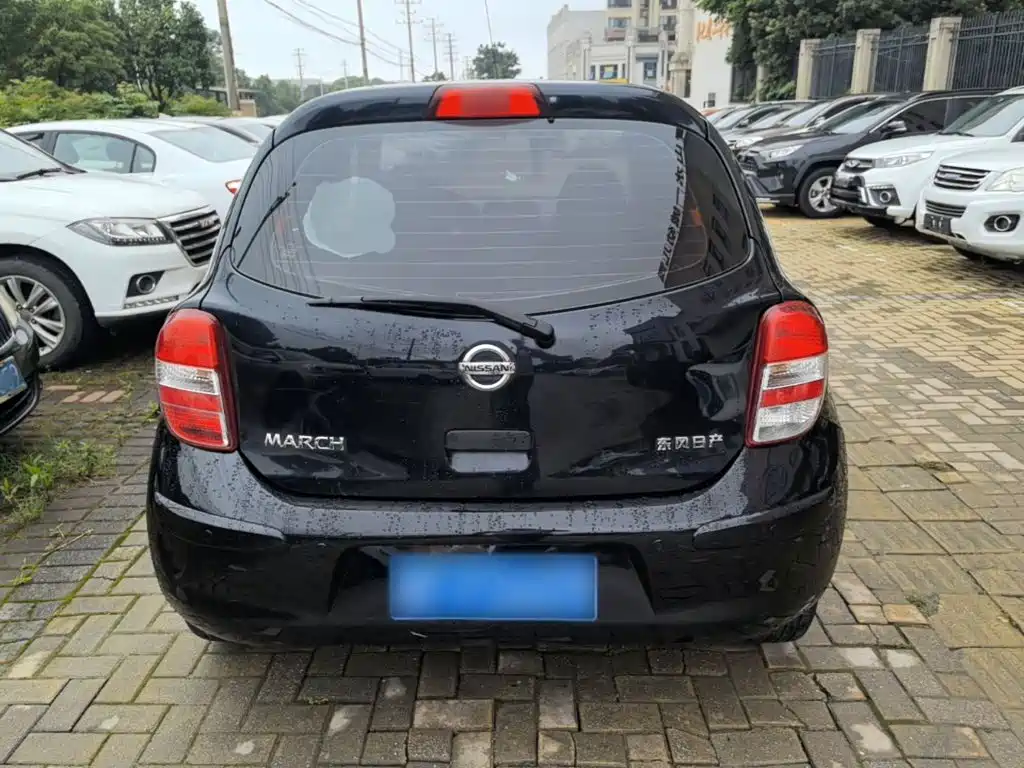 Nissan March 2016 2010 1.5L Automatic Easy Shine Edition