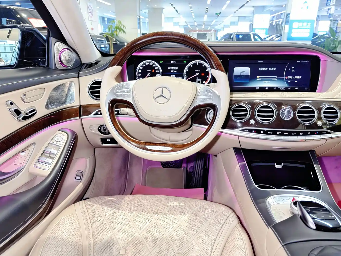 Фото 10 - Mercedes-Benz Maybach S-Class