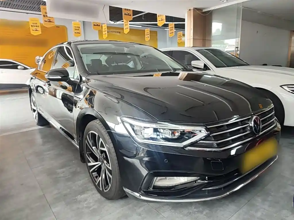 Volkswagen Magotan 2020 330TSI DSG Luxury фото 4
