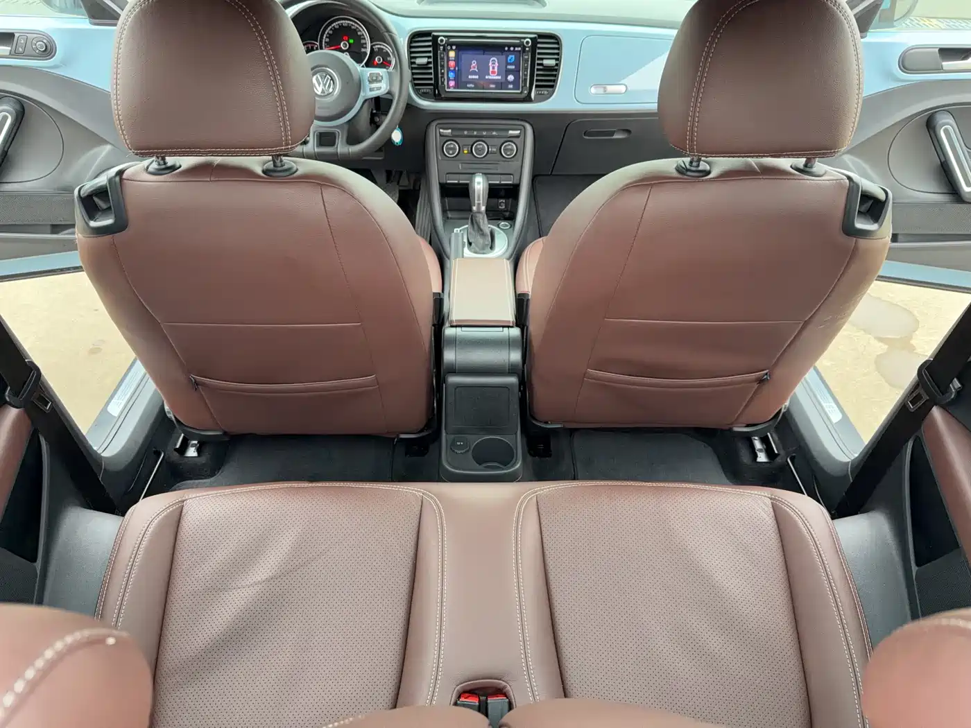 Volkswagen Beetle 2015 180TSI фото 12