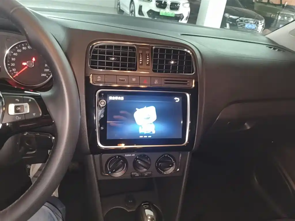 Volkswagen Polo 2018 1.5L Auto Comfort фото 13