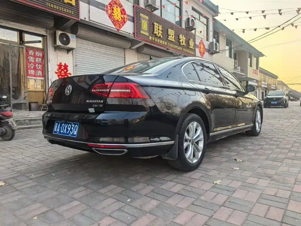 Volkswagen Magotan 2019 330TSI DSG Luxury Class China VI фото 4