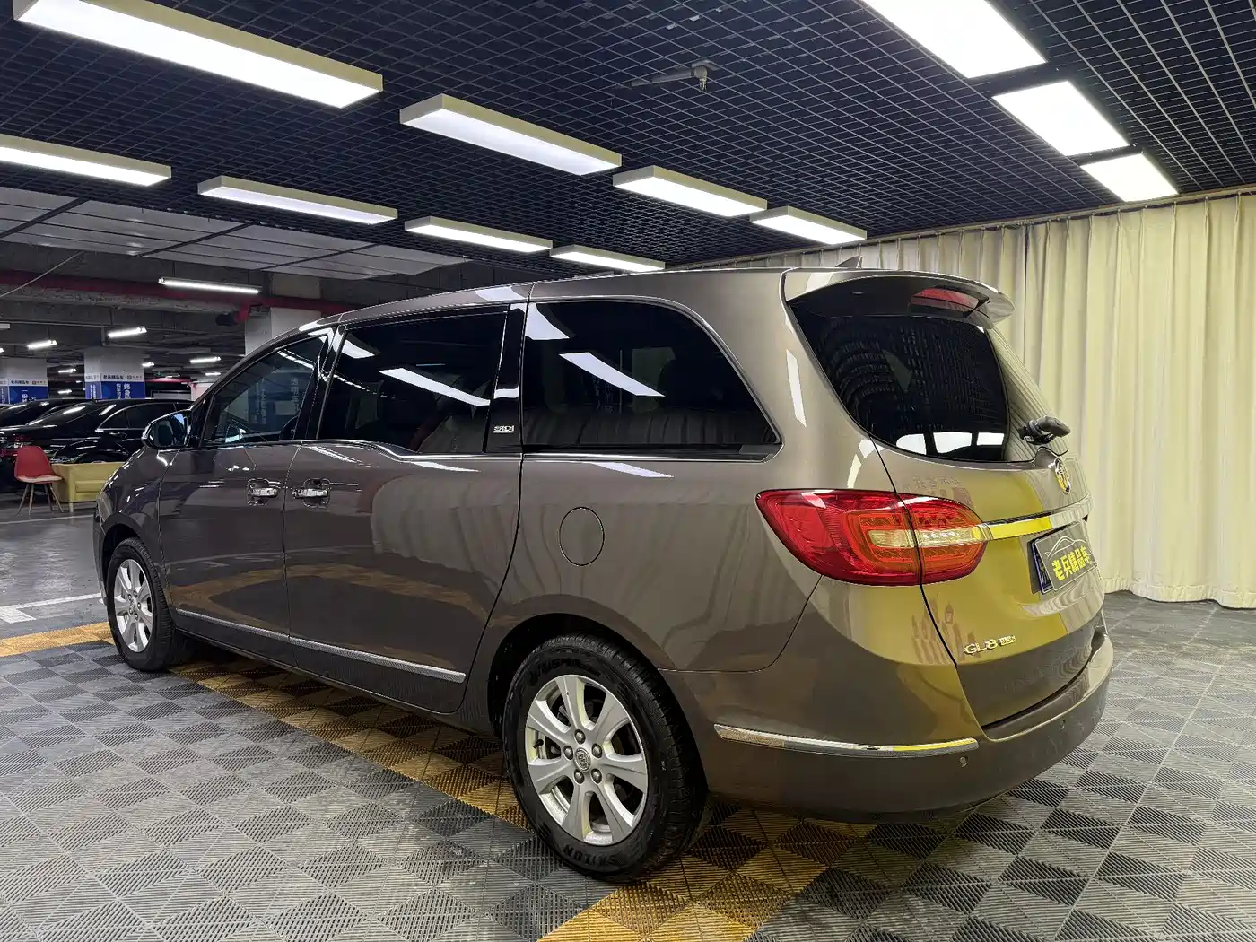 Buick GL8 2014 3.0L XT Luxury Business Flagship фото 6