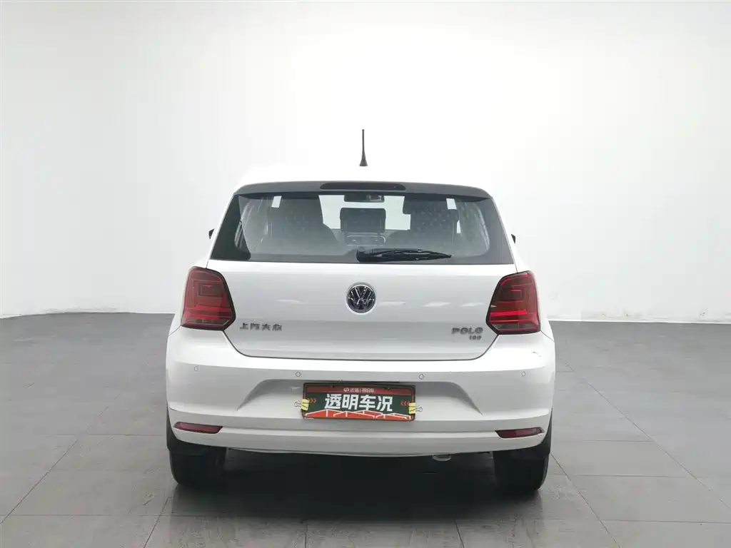 Volkswagen Polo 2016 1.6L Automatic Comfort фото 4