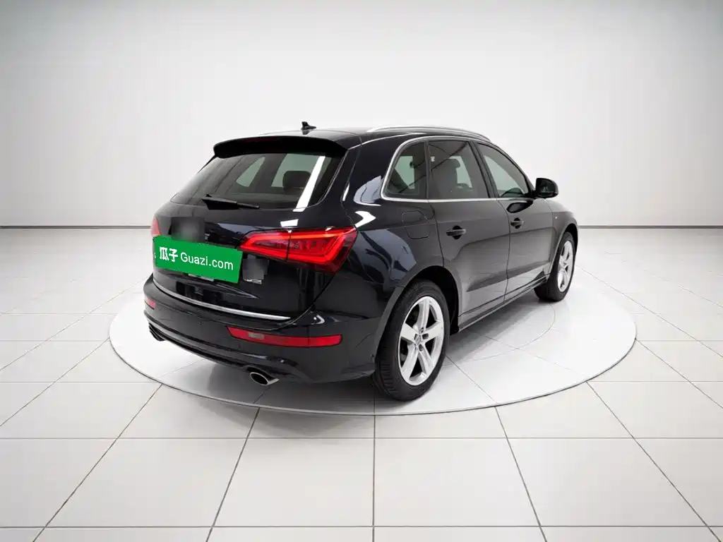 Photo 6 - Audi Q5