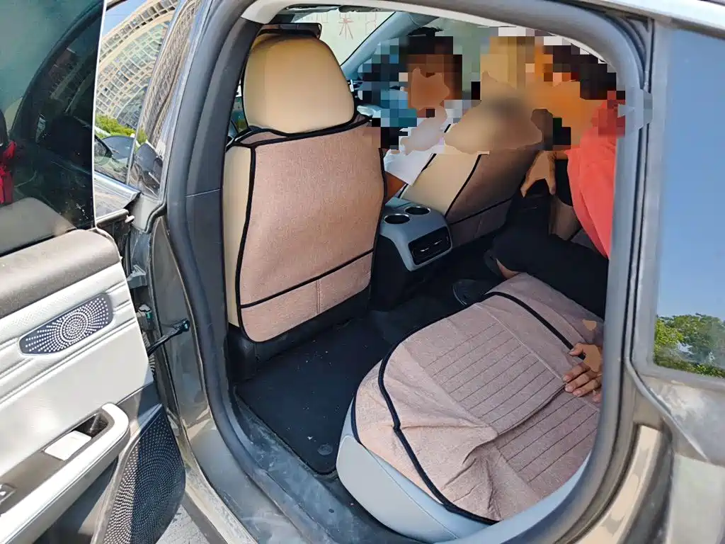 Geely Galaxy Galaxy E8 2025 2024 Model 550km RWD Soaring Dragon Edition