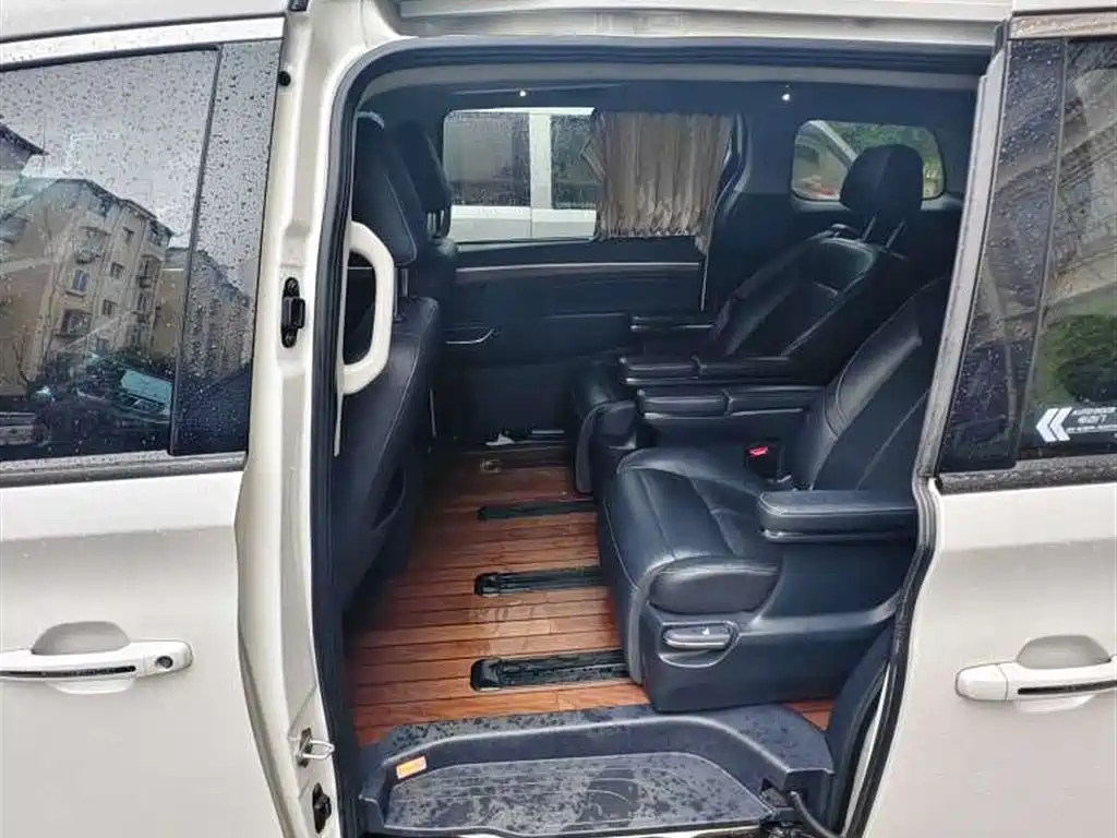 GAC Trumpchi Trumpchi M8 2021 Leading Show Series 390T Prestige Edition фото 7