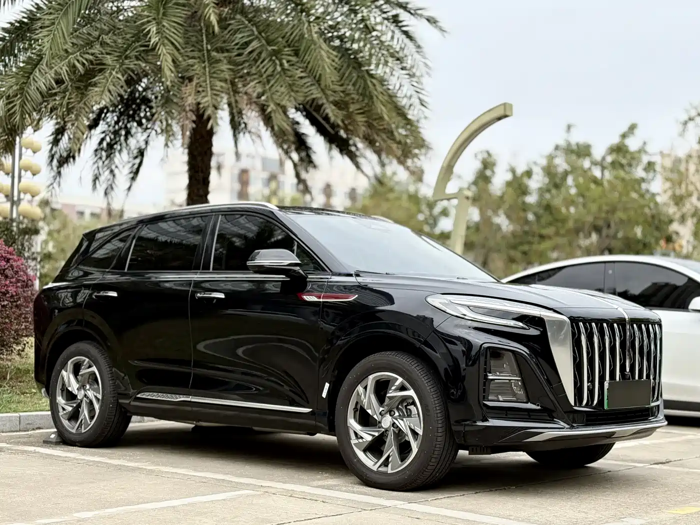 Hongqi HS3 PHEV 2025 125km Jingwei 2 Million Commemorative Edition фото 3