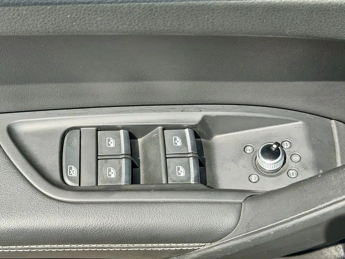Audi Q5L 2020 45 TFSI Exclusive Fashion фото 16