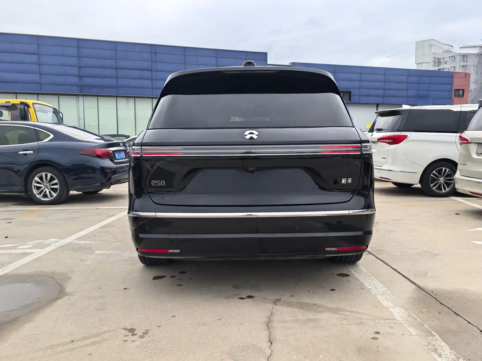 Фото 4 - NIO ES8