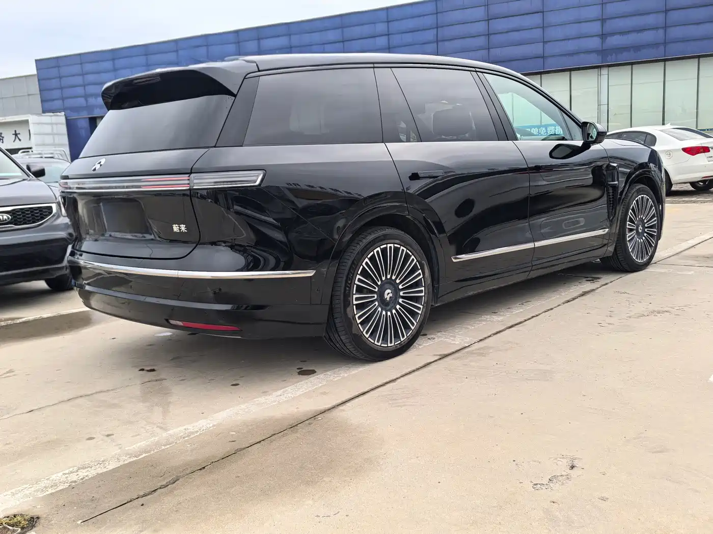 NIO ES8 2025 2025 Model 6-Seat Executive Luxury Edition
