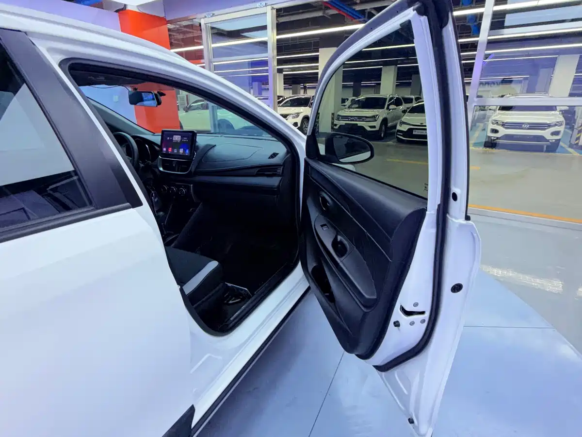 Toyota YARiS L Zhi Xuan 2022 Zhi Xuan X 1.5L CVT Leading PLUS Edition фото 18