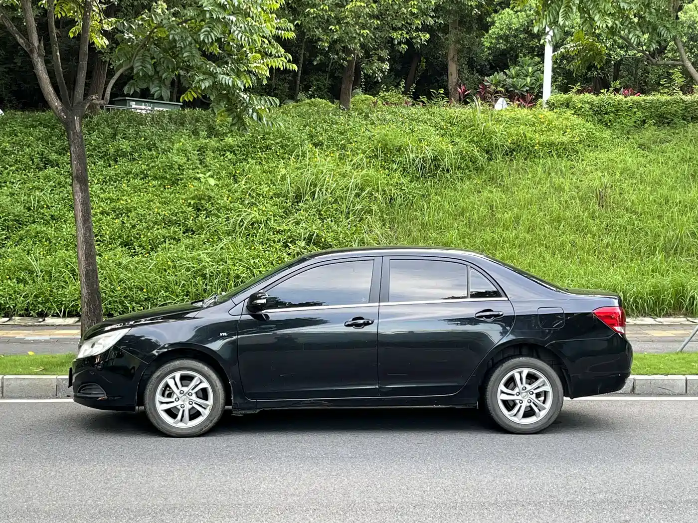 BYD Surui 2014 2014 Model 1.5L Manual Comfort