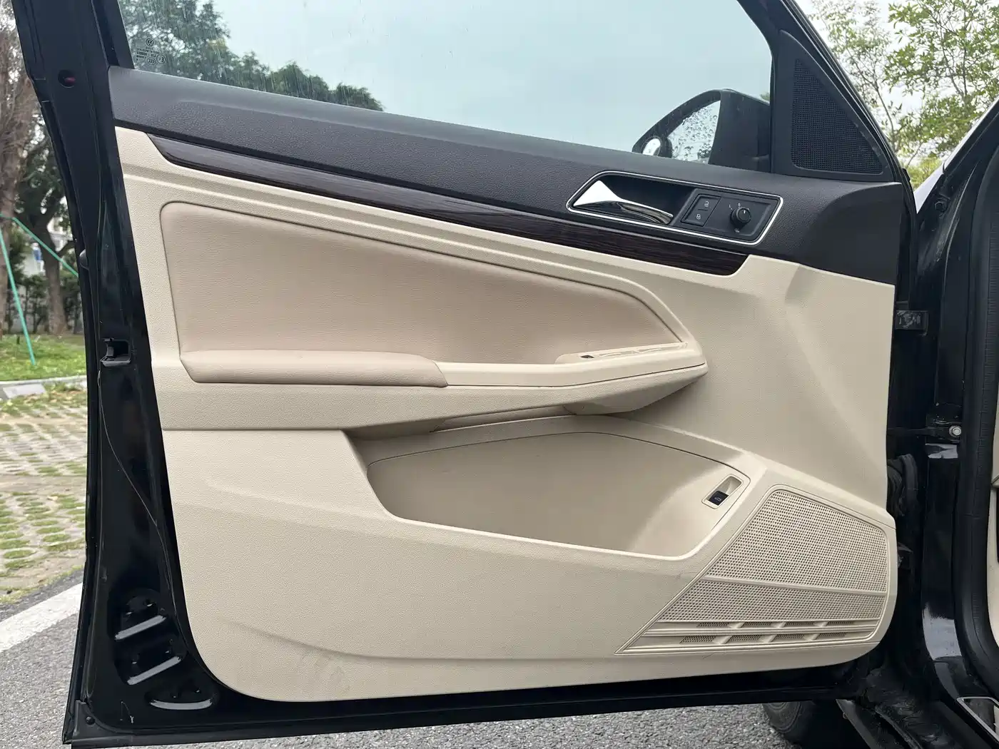 Volkswagen Lavida 2015 1.6L Automatic Comfort Edition фото 14