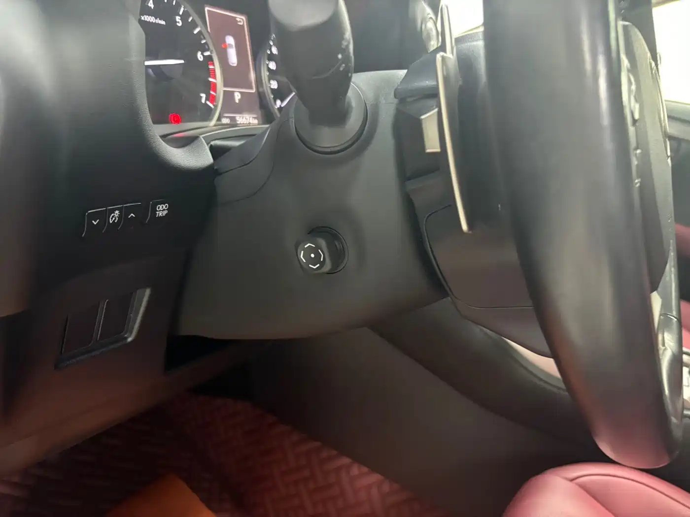 Фото 19 - Lexus NX