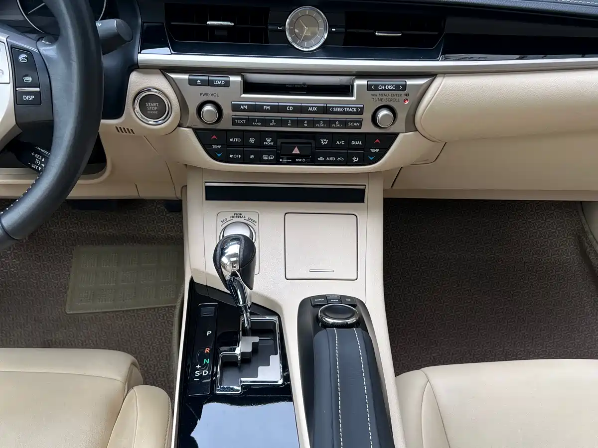 Lexus ES 2013 250 Elite Edition фото 17