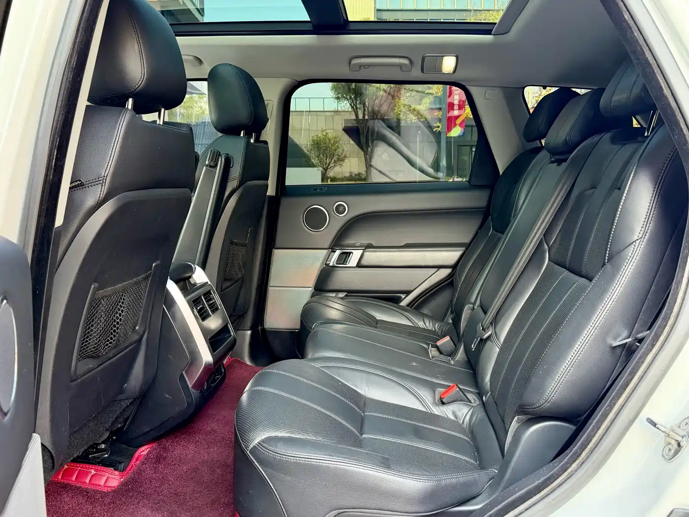 Land Rover Range Rover Sport 2016 Model 3.0 SC V6 SE фото 12