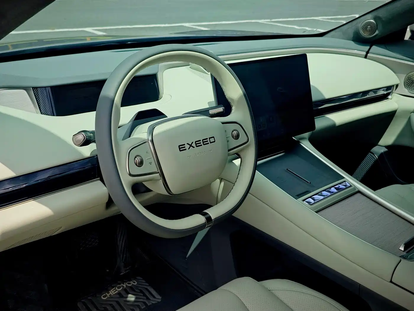 Exeed Exlantix ES 2025 2025 Range Extender Pro Highway Assist